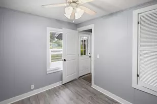 506 E Elm St, Salem, IL 62881 - Photo 25
