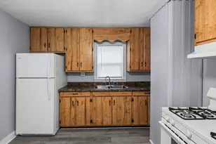506 E Elm St, Salem, IL 62881 - Photo 21