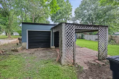 506 E Elm Street, Salem, IL 62881 - Photo 31
