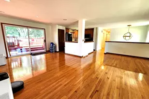 560 Lincoln St, Roselle, IL 60172 - Photo 9