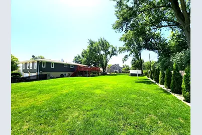 560 Lincoln Street, Roselle, IL 60172 - Photo 25