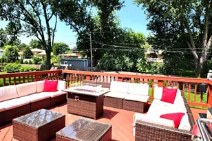 560 Lincoln St, Roselle, IL 60172 - Photo 23