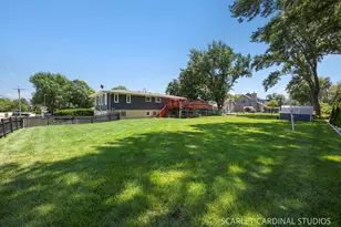 560 Lincoln St, Roselle, IL 60172 - Photo 31