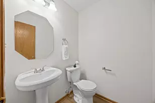 262 Springbrook Trail S, Oswego, IL 60543 - Photo 13
