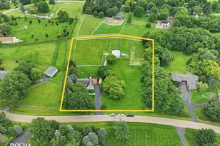 6N777 Palomino Dr, Campton Hills, IL 60175 - Photo 1