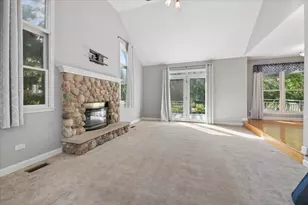 41W610 Silvana Dr, Elgin, IL 60124 - Photo 13