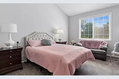 1074 Hampton Lane, Yorkville, IL 60560 - Photo 15