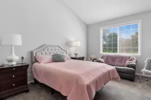 1074 Hampton Ln, Yorkville, IL 60560 - Photo 15