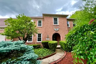 1369 Ginger Ln, Naperville, IL 60565 - Photo 1