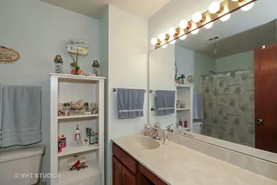 1162 Sandhurst Drive, Buffalo Grove, IL 60089 - Photo 15