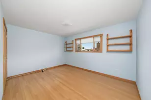 6204 N Emerson St, Rosemont, IL 60018 - Photo 9