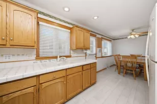 6204 N Emerson St, Rosemont, IL 60018 - Photo 5