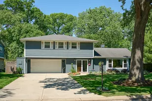 1706 Magnolia St, Glenview, IL 60025 - Photo 1