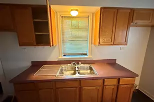 12800 S Parnell Ave, Chicago, IL 60628 - Photo 11