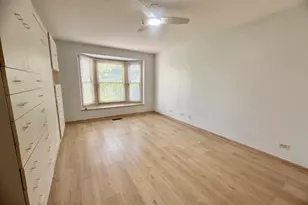 9513 Washington Ave, Morton Grove, IL 60053 - Photo 11
