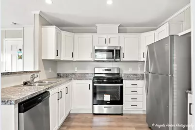 300 A Ok Court, Round Lake, IL 60073 - Photo 9