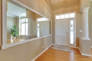 1105 Andover Dr, Mundelein, IL 60060 - Photo 3
