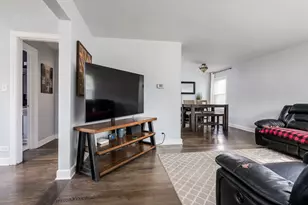 389 S West Ave, Elmhurst, IL 60126 - Photo 5