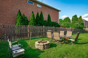 389 S West Ave, Elmhurst, IL 60126 - Photo 25