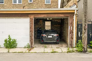 2040 N Spaulding Ave, Chicago, IL 60647 - Photo 15