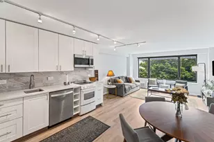 3100 N Lake Shore Dr, Chicago, IL 60657 - Photo 3