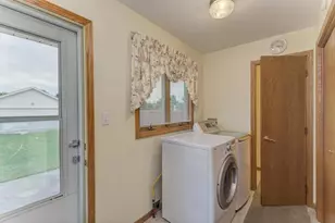 315 Coaler Dr, Coal City, IL 60416 - Photo 25