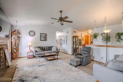429 Hickory Drive, Davis Junction, IL 61020 - Photo 3