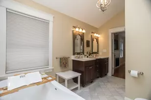 4519 N Sacramento Ave, Chicago, IL 60625 - Photo 13
