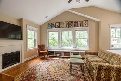 4519 N Sacramento Avenue, Chicago, IL 60625 - Photo 9