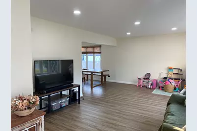 117 Mill Pond Drive, Glendale Heights, IL 60139 - Photo 3