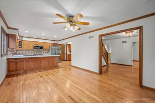 616 Joy Ln, Sleepy Hollow, IL 60118 - Photo 15