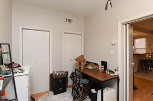 1927 W Schiller St, Chicago, IL 60622 - Photo 17