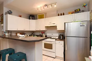 1927 W Schiller St, Chicago, IL 60622 - Photo 3