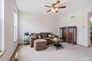 2605 Overlook Ct, Yorkville, IL 60560 - Photo 3