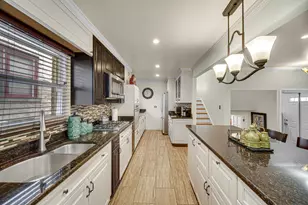 9110 Forestview Rd, Evanston, IL 60203 - Photo 7