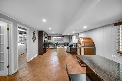 9110 Forestview Road, Evanston, IL 60203 - Photo 19