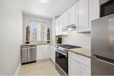 1585 Ridge Avenue #309, Evanston, IL 60201 - Photo 11