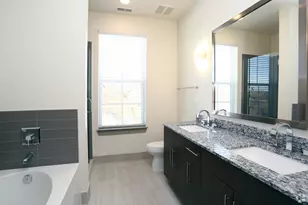680 E Algonquin Rd, Schaumburg, IL 60173 - Photo 13