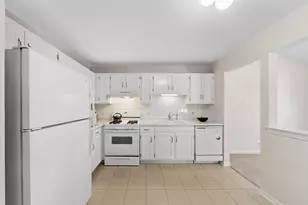 513 Kingsmill Ln, Prospect Heights, IL 60070 - Photo 9