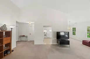 513 Kingsmill Ln, Prospect Heights, IL 60070 - Photo 3