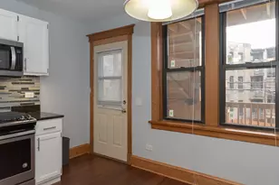 3710 N Clark St, Chicago, IL 60613 - Photo 5