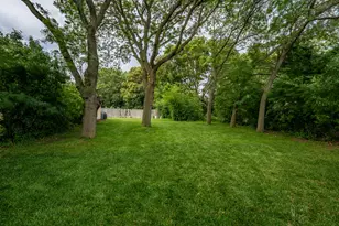 2S677 Wembly Dr, Warrenville, IL 60555 - Photo 17