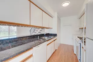 1673 Cornell Dr, Hoffman Estates, IL 60169 - Photo 9