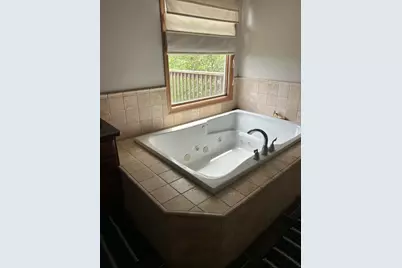 1910 Parkside Drive, Sycamore, IL 60178 - Photo 13