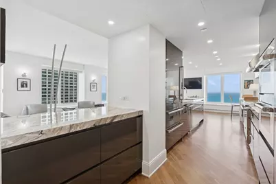 161 E Chicago Avenue #38A, Chicago, IL 60611 - Photo 9