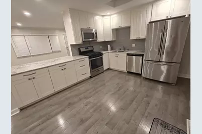 18468 W Meadow Lane, Gurnee, IL 60031 - Photo 5