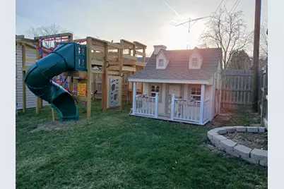 18468 W Meadow Lane, Gurnee, IL 60031 - Photo 15
