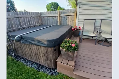18468 W Meadow Lane, Gurnee, IL 60031 - Photo 17