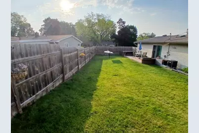 18468 W Meadow Lane, Gurnee, IL 60031 - Photo 19