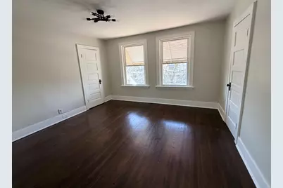 11415 S Prairie Avenue, Chicago, IL 60628 - Photo 11